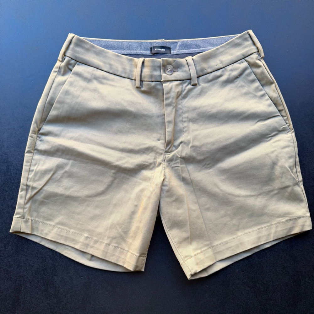 Express 6” Chino Shorts Beige Tan Size 28 BNWOT